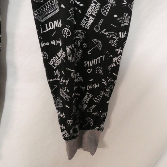 FRIENDS The Television Series | XL - extra large | Patterned Pajama Pants - Picture 9 of 16